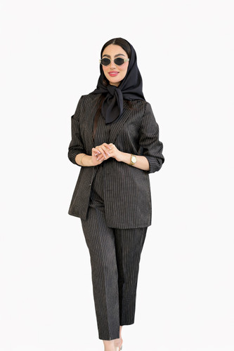 ست کت شلوار کراپ دیپلمات مشکی استرنج(strange)نمای کامل